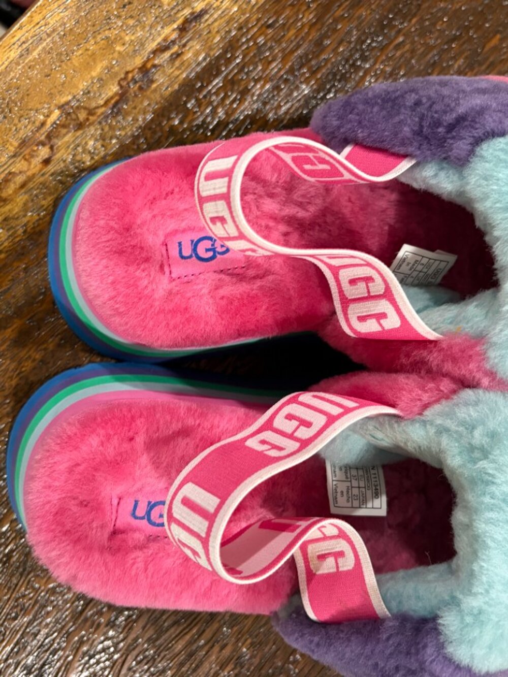 UGG Disco Checker Pride Rainbow Pastel Slide Furry Platform  sz US 6 - Picture 4 of 4